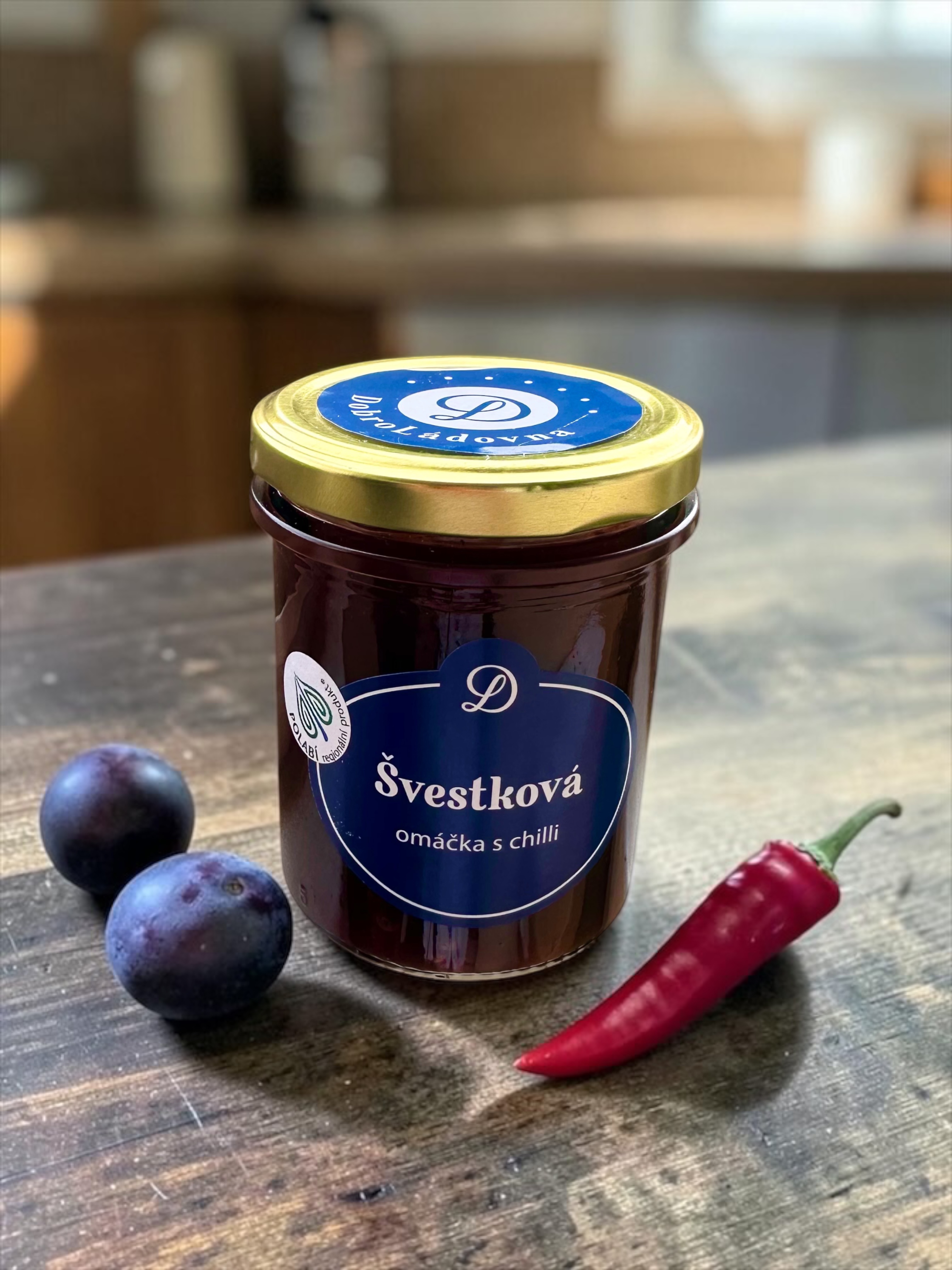 Švestková omáčka s chilli Lehce pikantní omáčka k masu a sýrům